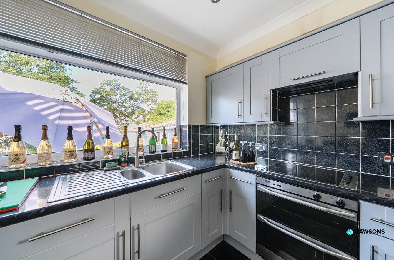 Druslyn Road, West Cross, Swansea, SA3 5QE